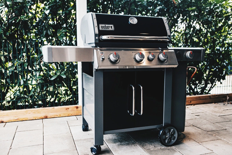 Экспресс обзор Weber Genesis II EP-335