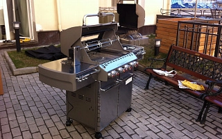 Газовые грили Weber Genesis E-330 и Weber Summit E-470, Москва, 2014