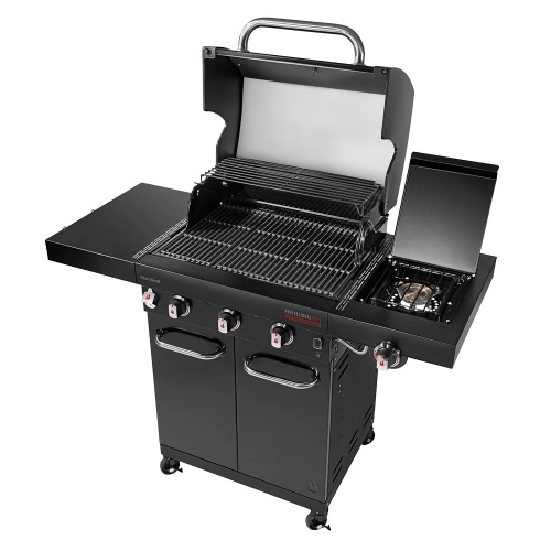 Char Broil Professional Core 3B. В правом столе установлена конфорка