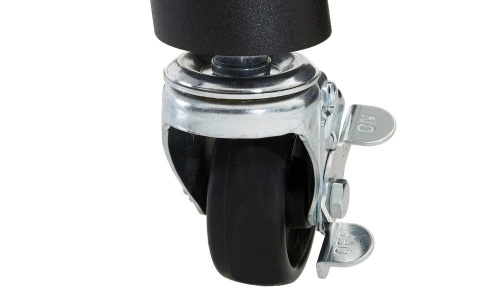 Колеса. На двух передних стопорный механизм