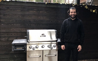 Газовый гриль Broil King Regal S590 IR. Московская область, 2021. Владелец - ресторатор Тахир Холикбердиев