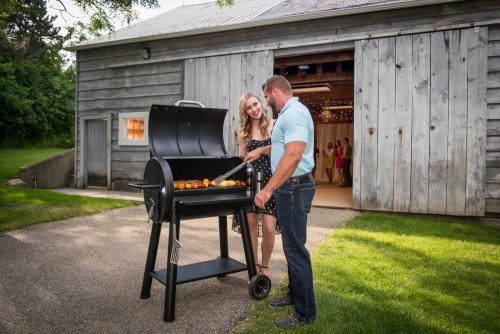 Угольная гриль-коптильня Broil King Regal Grill 400