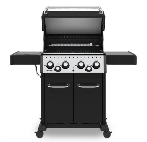 Broil King Crown 490. Горелка для вертела на задней стенке котла.
