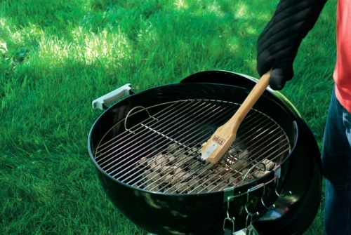 Щетка с бамбуковой ручкой Weber 30 см
