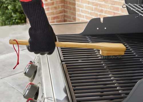 Щетка с бамбуковой ручкой Weber 46 см