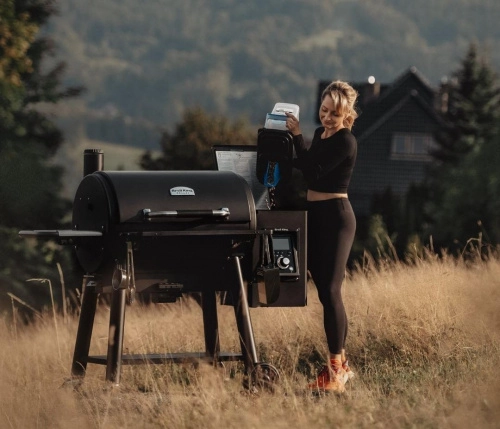 Пеллетный гриль-коптильня Broil King Regal Pellet 500