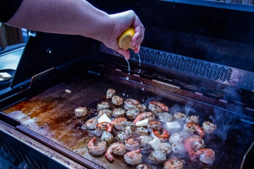 Для обжарки морепродуктов, овощей и мяса