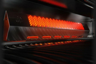 Горелка для вертела В гриле установлена инфракрасная горелка для приготовления на вертеле.  