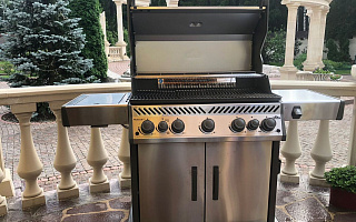 Газовый гриль Napoleon Rogue 625 SE стальной. Московская область 2025