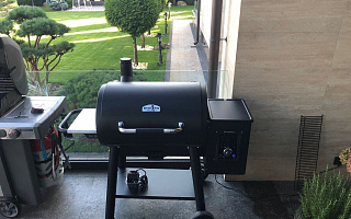 Пеллетный гриль-коптильня Broil King Regal Pellet 500. Московская область, 2025 год
