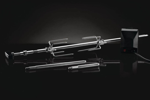 В комплекте электрический мотор и 2 вилки